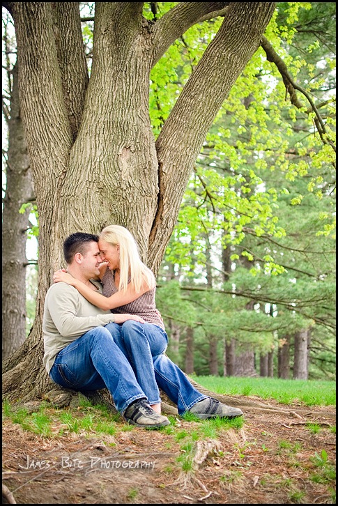 lincoln NE photographer, lincoln nebraska photography, pioneers park, outdoor engagement